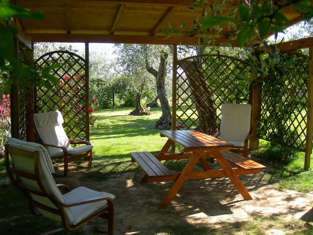 Gli Olivi Calci Exterior foto